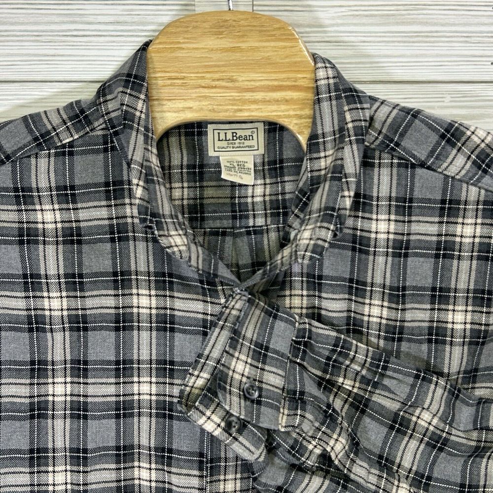 L.L. Bean Men's Cotton Gray Black Plaid Flannel Button Up Sz XL Traditional Fit